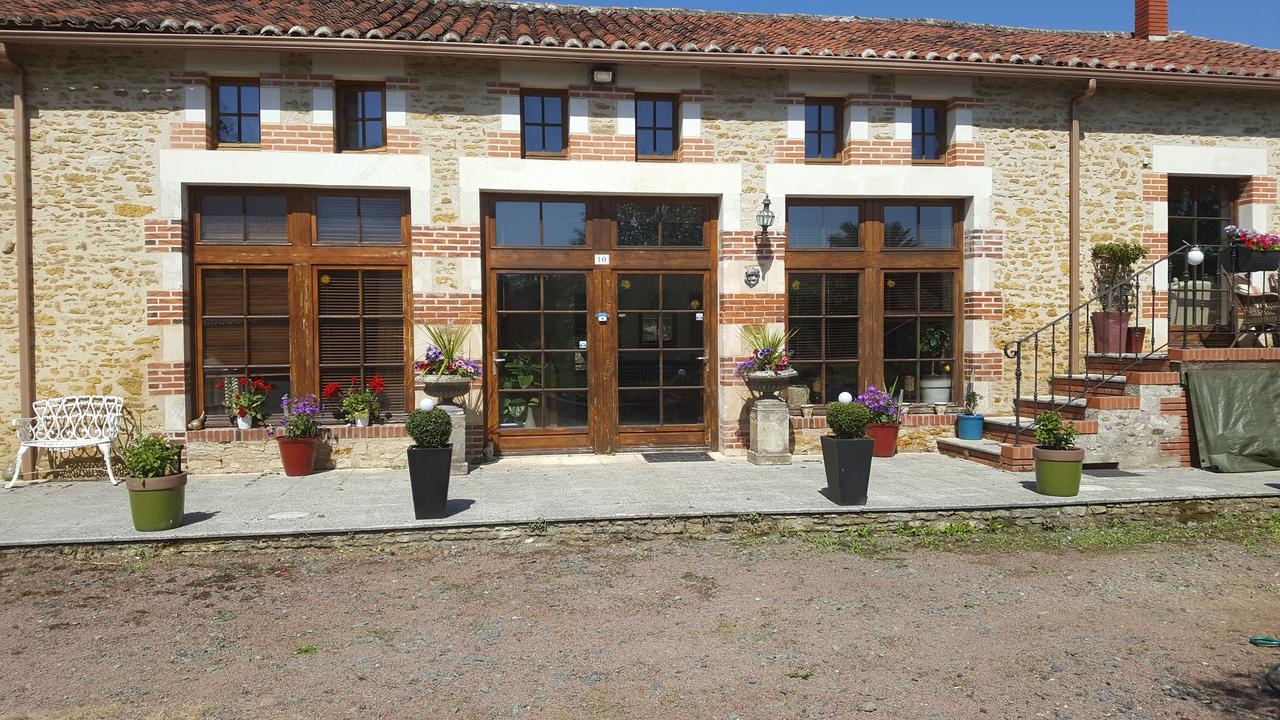 Вилла Le Patronage Bazoges-en-Pareds Экстерьер фото